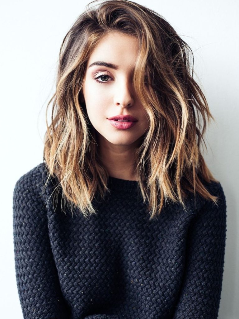 20 Trendy Middle Part Hairstyles to Wear in 2023