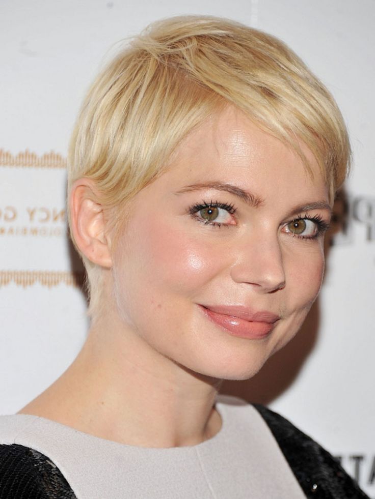 28 Beautiful Short Hairstyles For Oval Face Women Hairdo