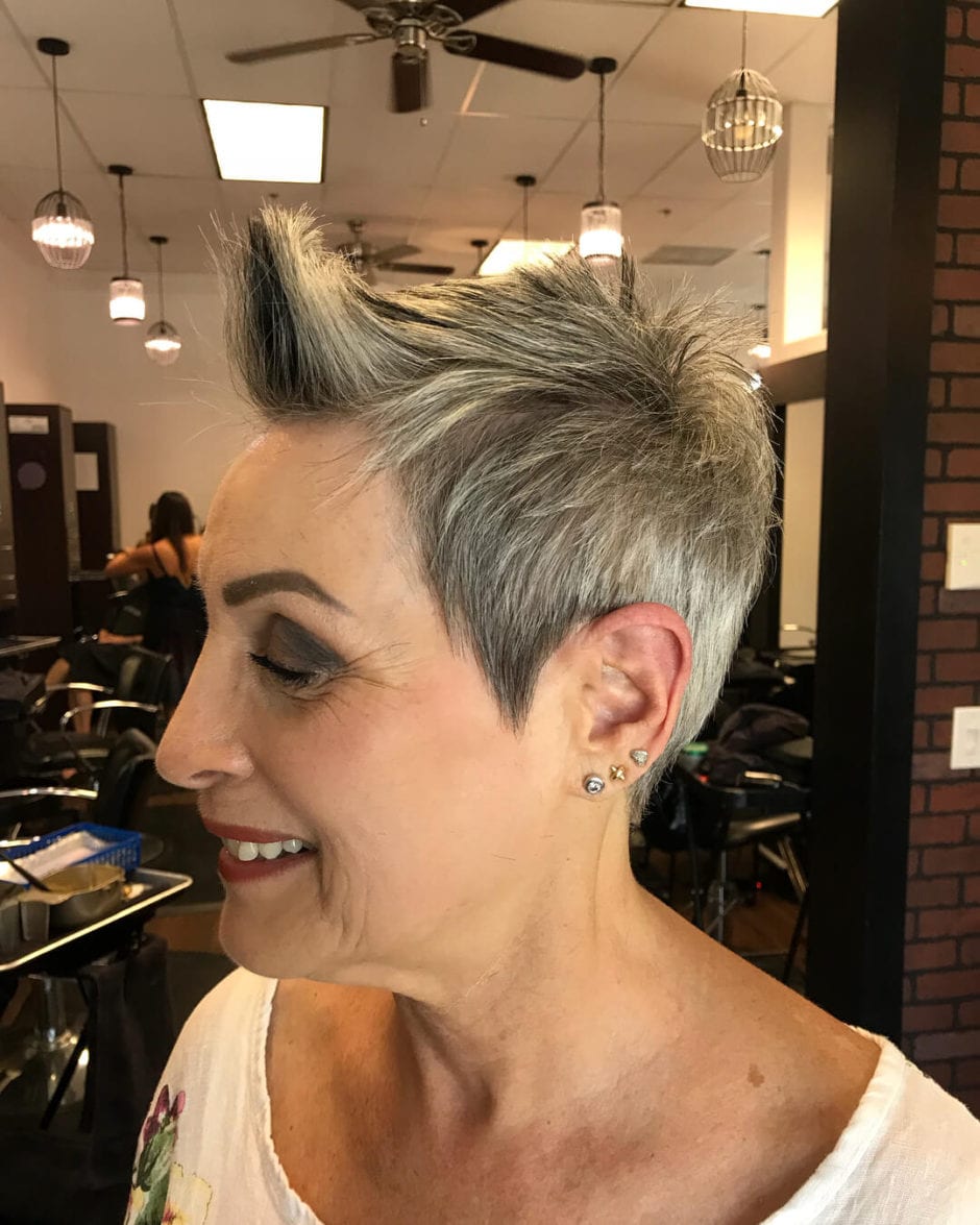 68 Silver Hairstyles for Women Over 50