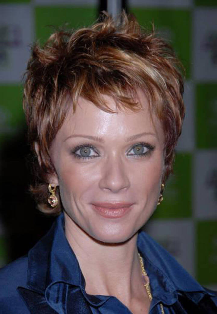 Very Short Hairstyles For Women Over 50 17 