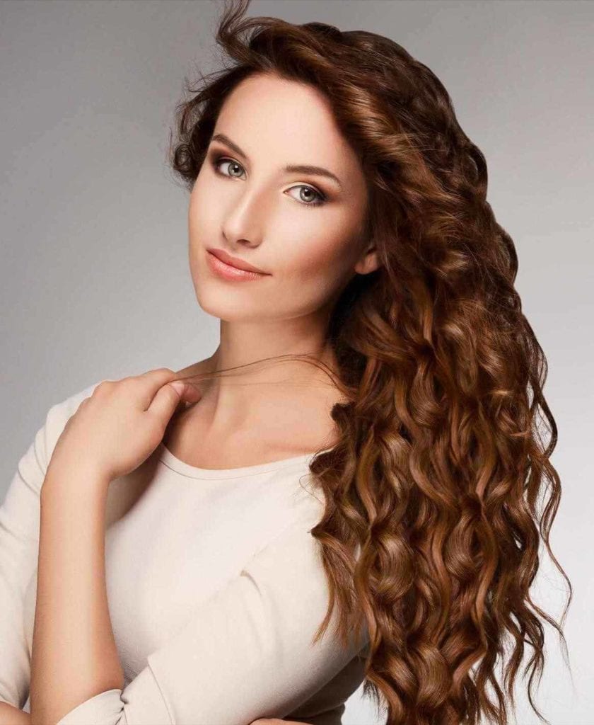 20 Curly Hairstyles for Round Faces Women | Hairdo Hairstyle