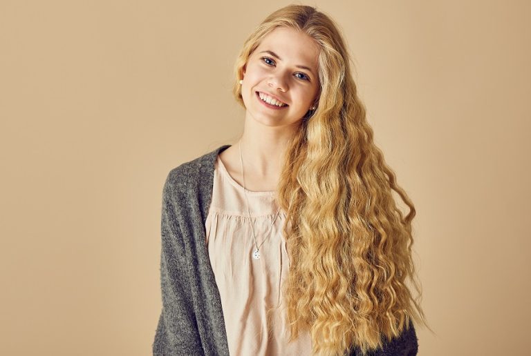 30 Blonde Curly Hairstyles To Emphasize Your Glamour Hairdo Hairstyle