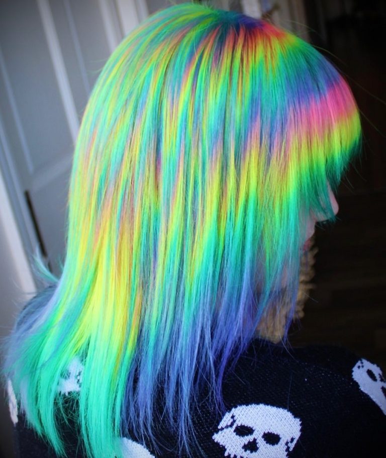 15 Breathtaking Holographic Hair Color Ideas for 2024 | Hairdo Hairstyle