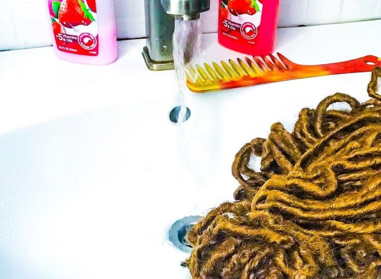 How To Wash Crochet Braids Properly Before and After Installing It